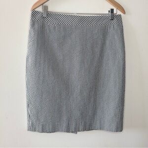 J CREW Women’s The pencil Skirt Size 10 Seersucker Stripes Preppy Classic MIDI